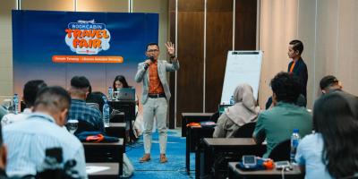 Di Antrean BookCabin Travel Fair: Ada yang Buru Tiket Bali, Ada yang Cicil Umrah Pertama